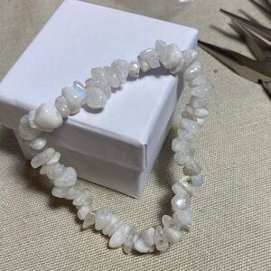 Moonstone Chip Stretch Bracelet AAA QUALITY